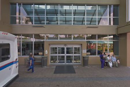 JetStream FCU dentro del Mercy Hospital. Exterior del Hospital de la Misericordia 