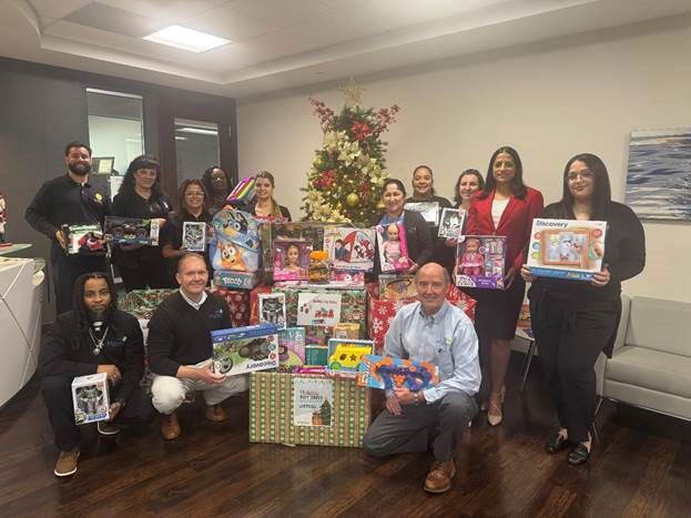 Jetstream staff with toys